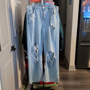 American Eagle Super High Rise Baggy Wide Leg Women's Ripped Jeans, 12 Regular.